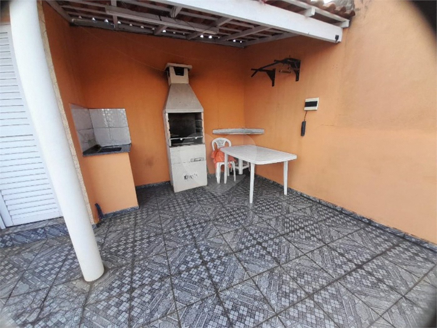 Sobrado à venda com 3 quartos, sendo 1 suíte,  em Saúde, São Paulo, SP