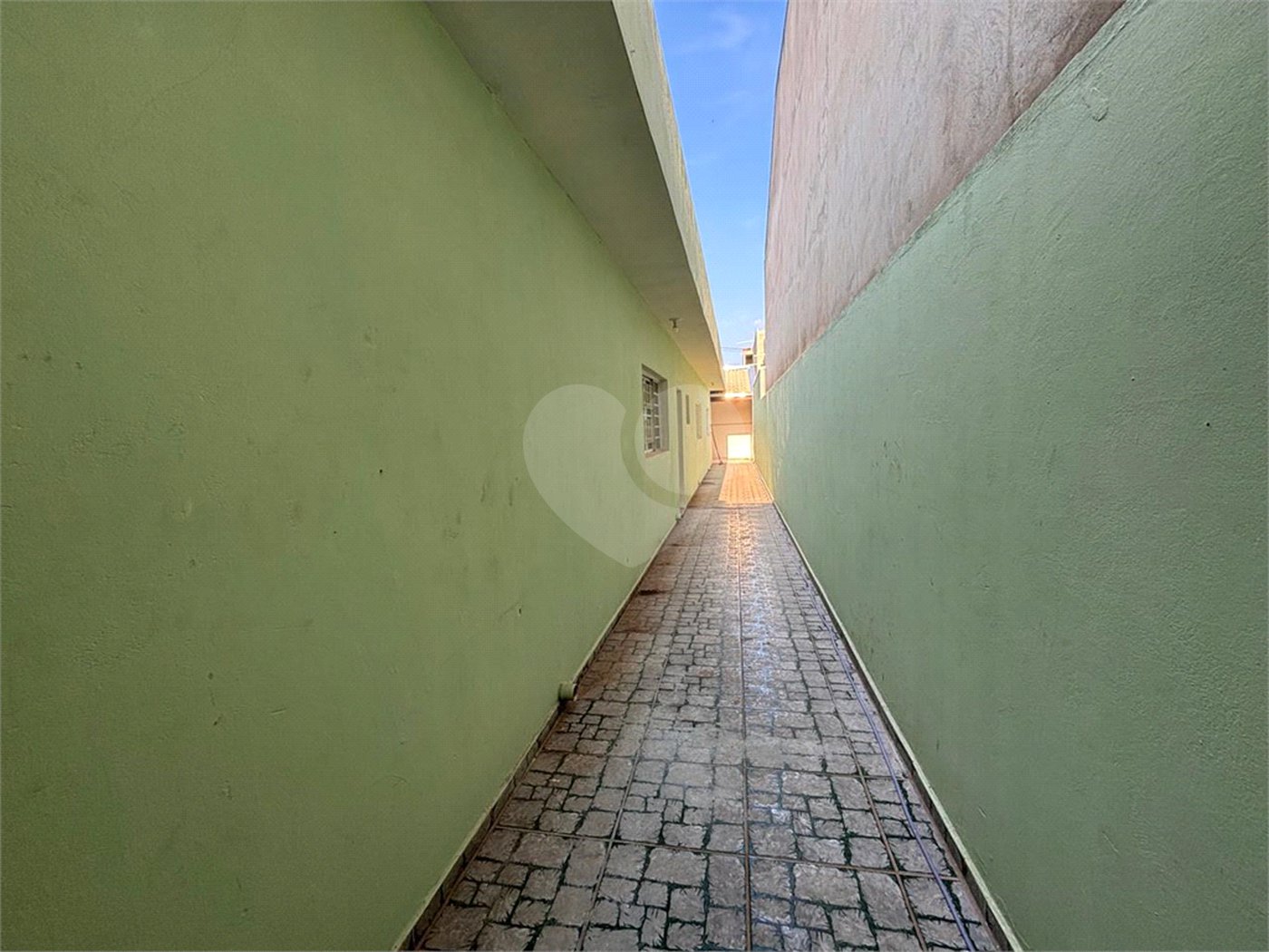 Casa à venda com 2 quartos, sendo 1 suíte, em Jardim Nair Maria, Salto, SP