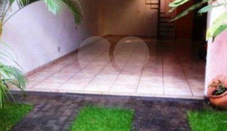 Sobrado à venda com 3 quartos, sendo 1 suíte,  em Parque Continental II, Guarulhos, SP