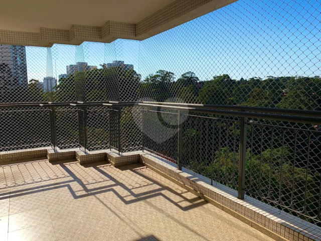 Apartamento à venda com 4 suítes em Jardim Marajoara, São Paulo, SP
