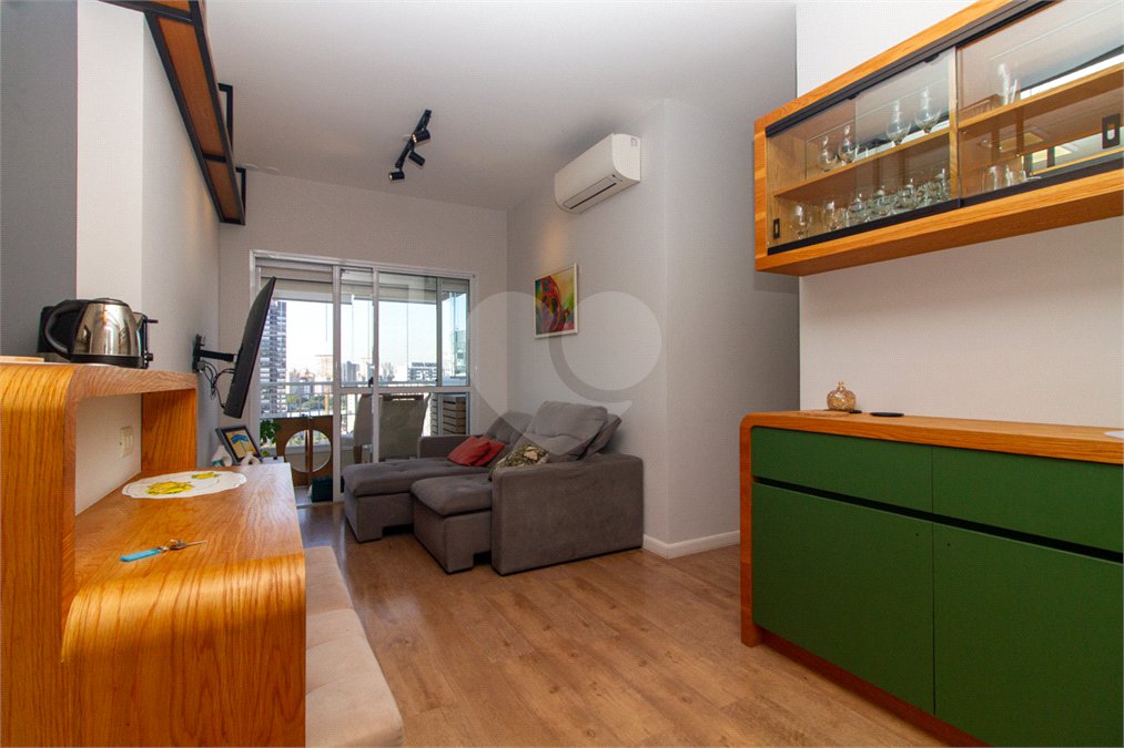 Apartamento para alugar com 2 quartos, sendo 1 suíte, em Pinheiros, São Paulo, SP