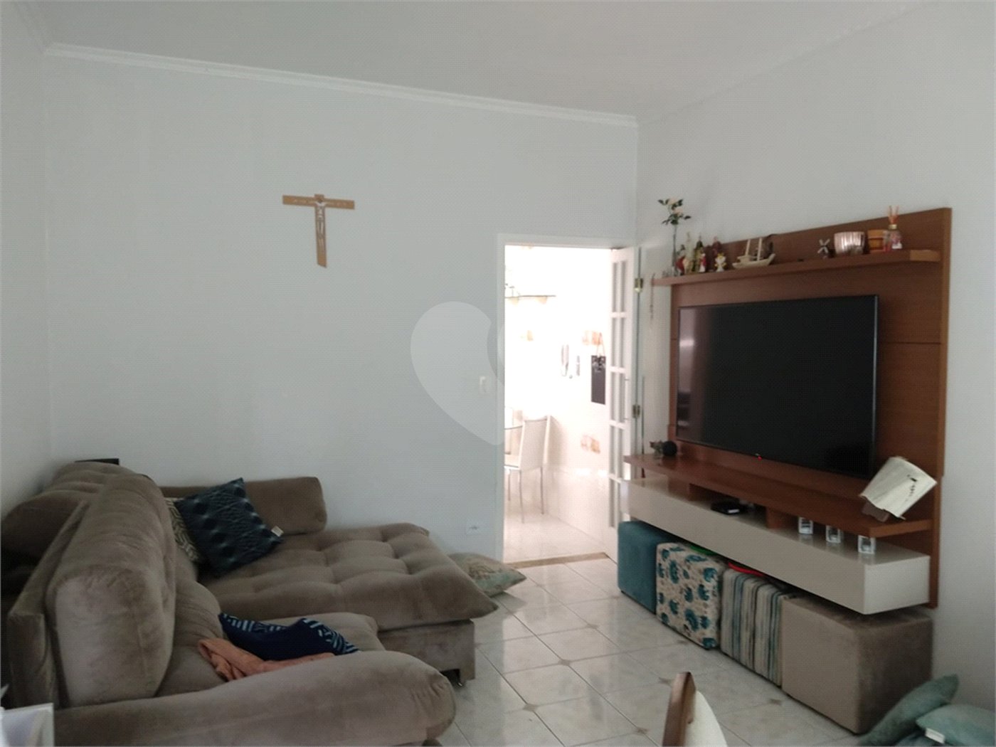 Casa à venda com 3 quartos, sendo 1 suíte, em Jardim Peri, São Paulo, SP
