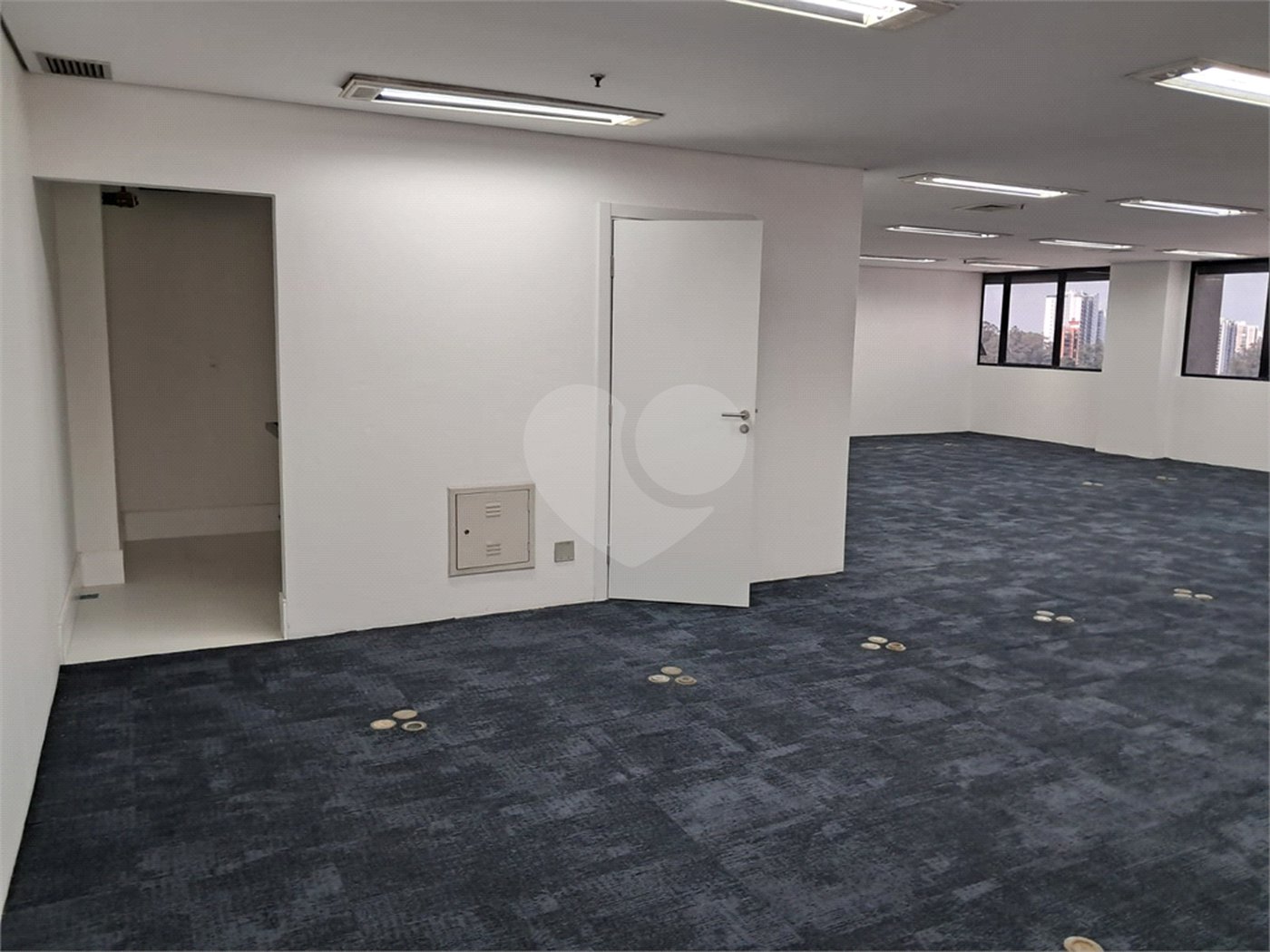 Sala à venda em Alto da Boa Vista, São Paulo, SP