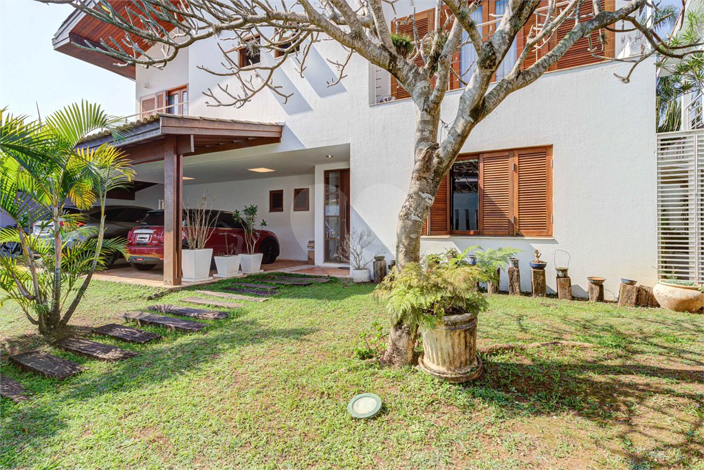 Casa de Vila à venda com 4 suítes em Jardim Hípico, São Paulo, SP