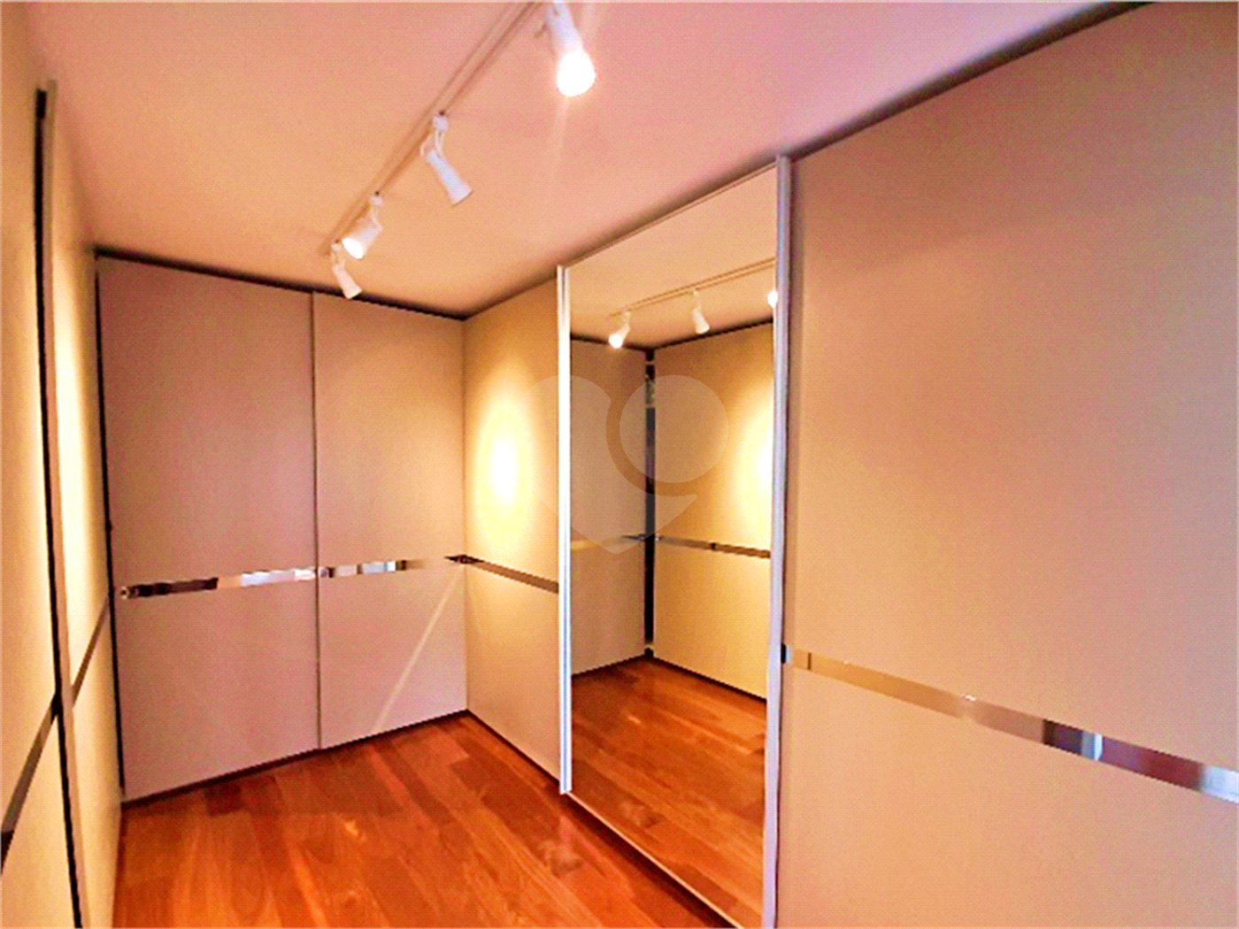 Apartamento à venda com 4 quartos, sendo 3 suítes, em Santana, São Paulo, SP