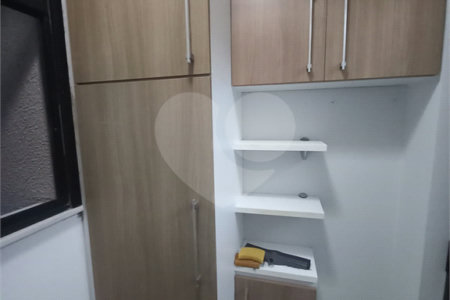 Apartamento à venda com 3 quartos, sendo 1 suíte, em Urbanova Vi, São José dos Campos, SP