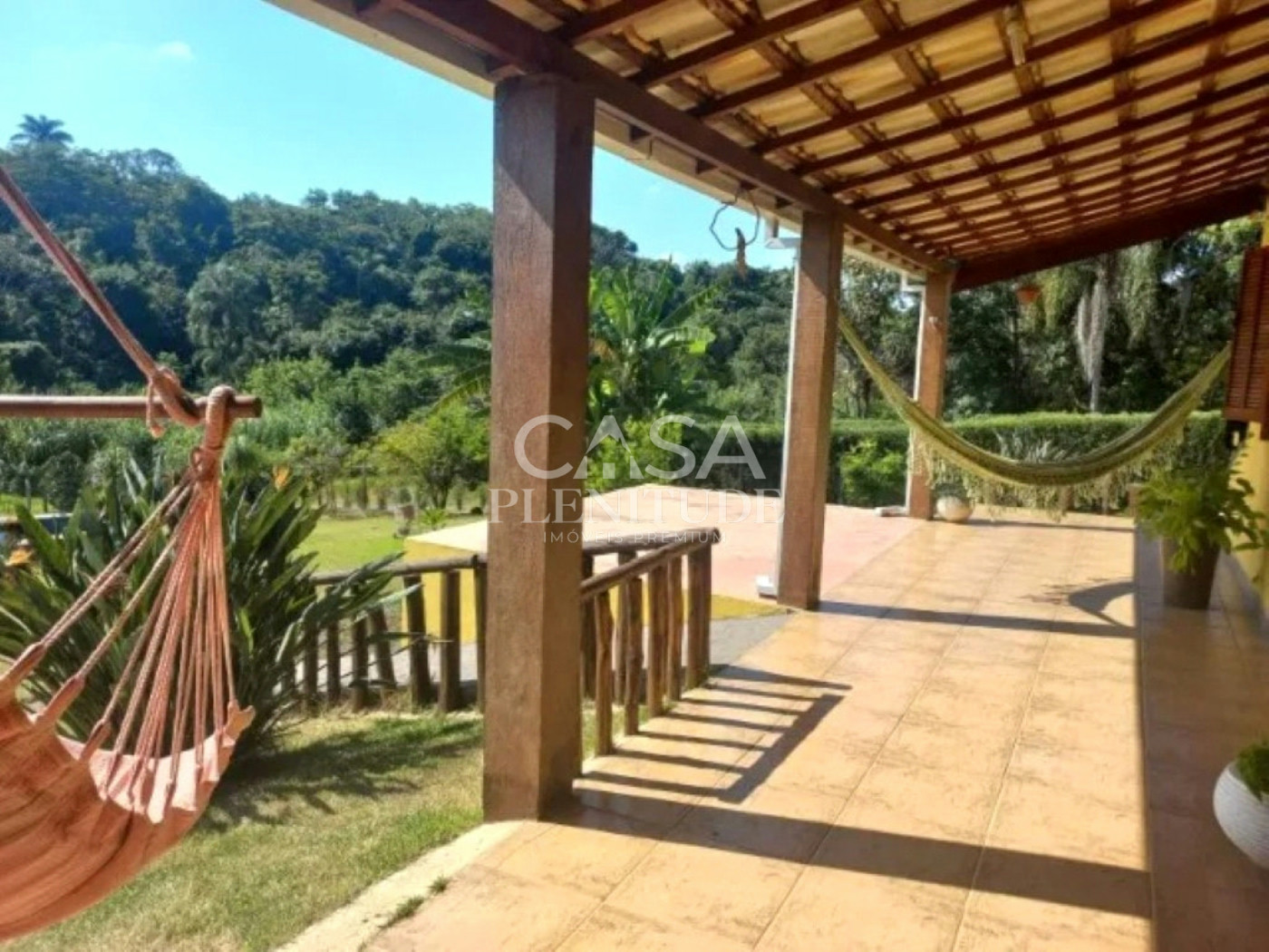 Chácara à venda com 2 suítes em Araçoiaba da Serra, SP