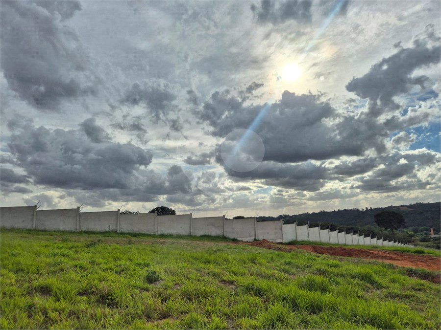 Terreno à venda no condomínio Villagio Caxambu, Jundiaí - SP