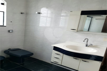Sobrado à venda com 3 quartos, sendo 1 suíte, em Vila Maria Alta, São Paulo, SP