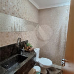 Apartamento à venda com 3 quartos, sendo 1 suíte,  em Vila Leonor, São Paulo, SP