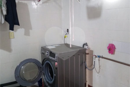 Sobrado à venda com 4 quartos, sendo 3 suítes,  em Vila Monumento, São Paulo, SP