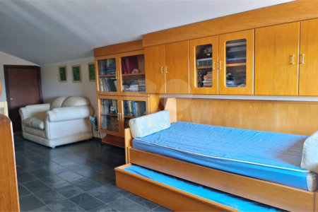 Sobrado à venda com 3 quartos, sendo 1 suíte, em Jardim Saira, Sorocaba, SP