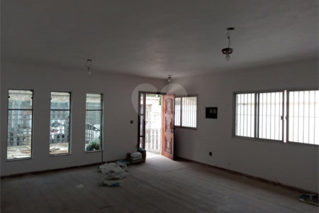 Casa Térrea à venda com 3 suítes em Tucuruvi, São Paulo, SP