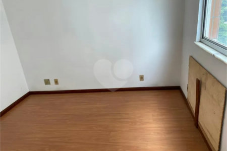 Cobertura à venda com 4 quartos, sendo 1 suíte, em Cosme Velho, Rio de Janeiro, RJ