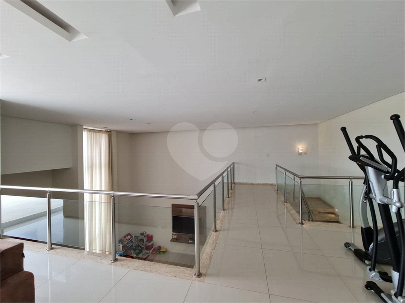 Casa à venda ou para alugar com 4 suítes no condomínio Residencial Jardim Primavera, Louveira - SP