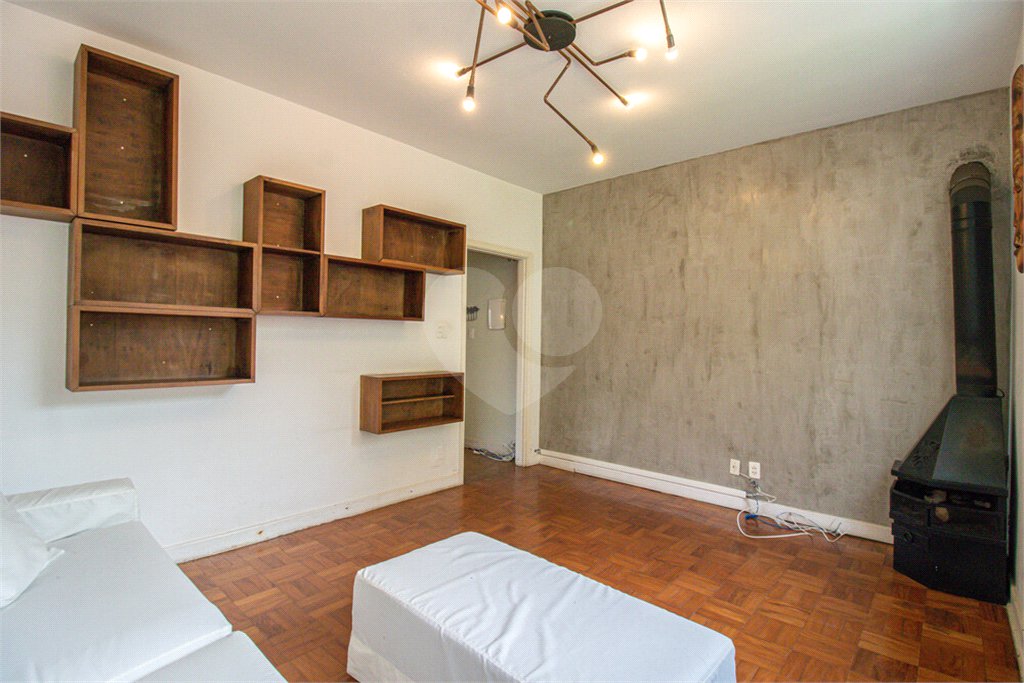 Sobrado à venda com 2 quartos, sendo 1 suíte, em Jardim Petrópolis, São Paulo, SP