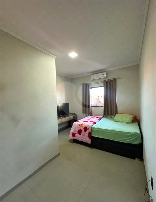 Casa à venda com 4 quartos, sendo 2 suítes, em Residencial Ponta Porã II, Ponta Porã, MS