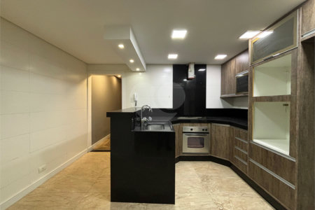 Casa à venda com 3 quartos, sendo 1 suíte,  em Jardim Santa Mena, Guarulhos, SP