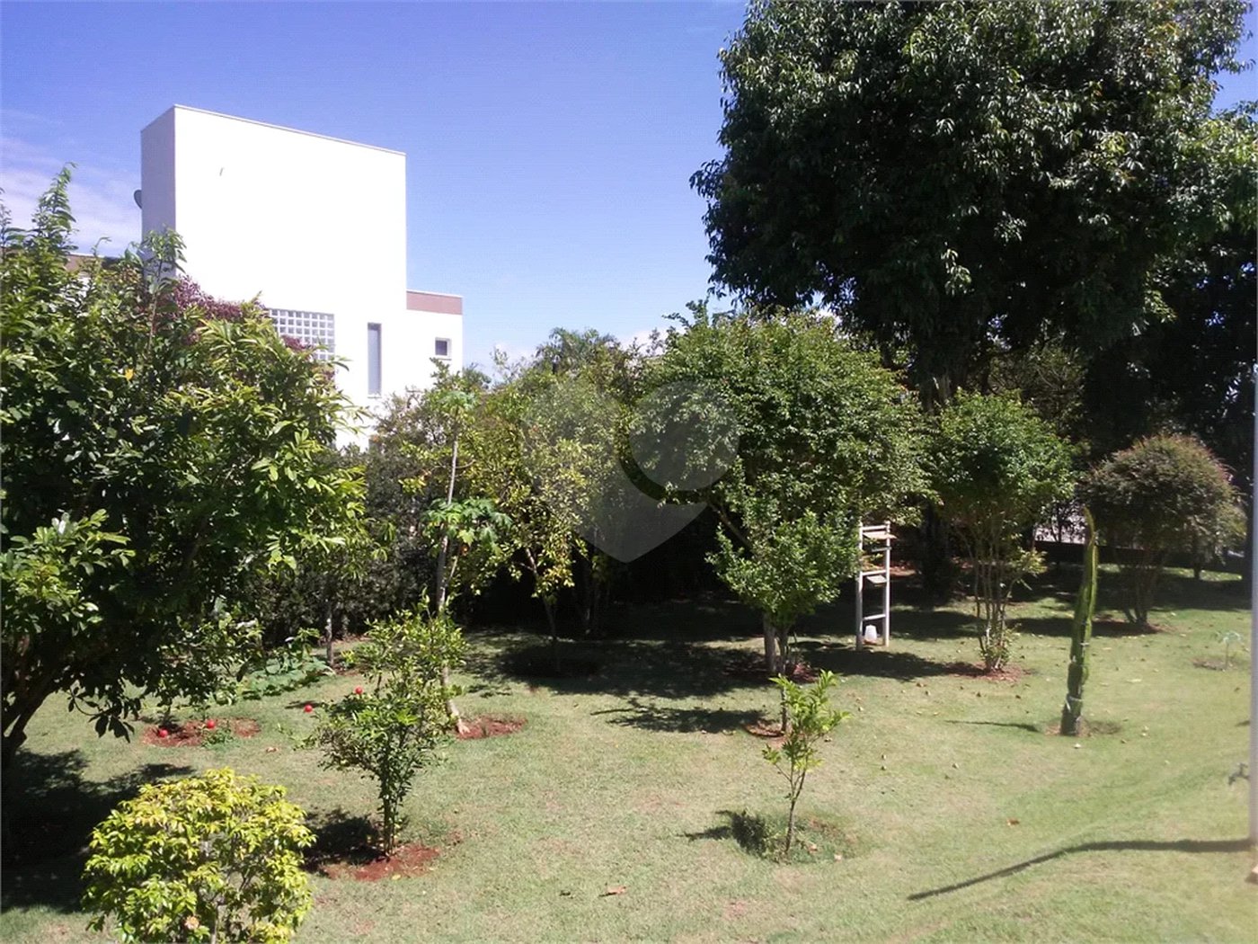 Casa à venda com 3 suítes no condomínio Residencial dos Lagos, Itupeva - SP