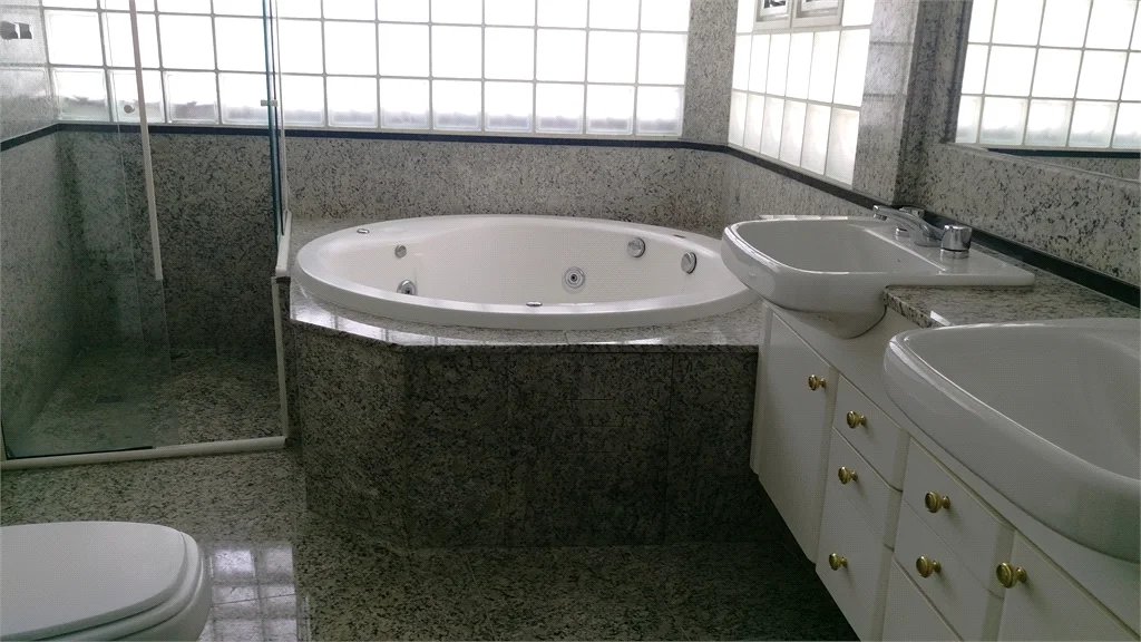 Apartamento à venda com 4 suítes em Vila Suzana, São Paulo, SP