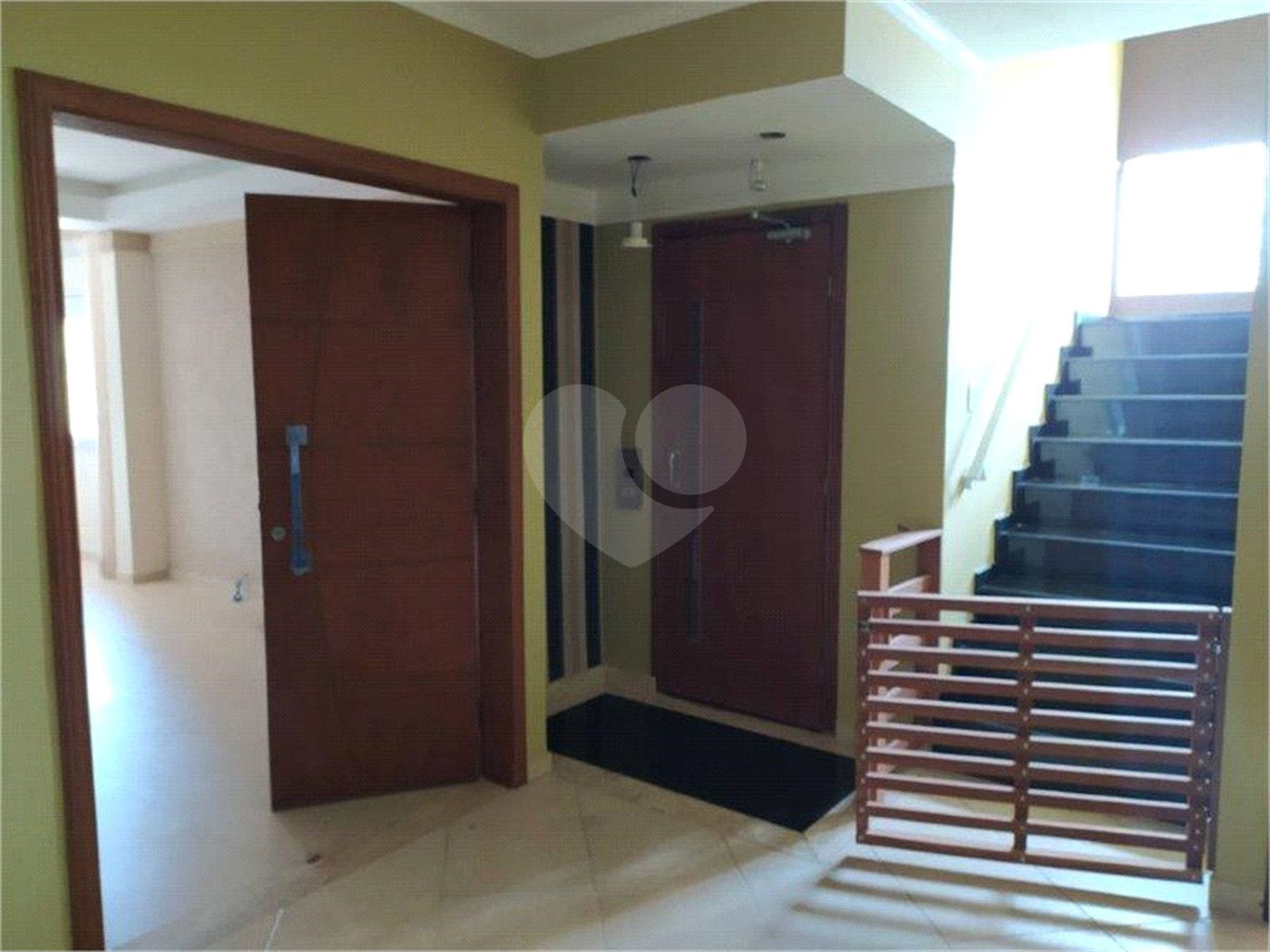 Casa à venda com 4 suítes no condomínio Parque Imperial, Mairiporã - SP
