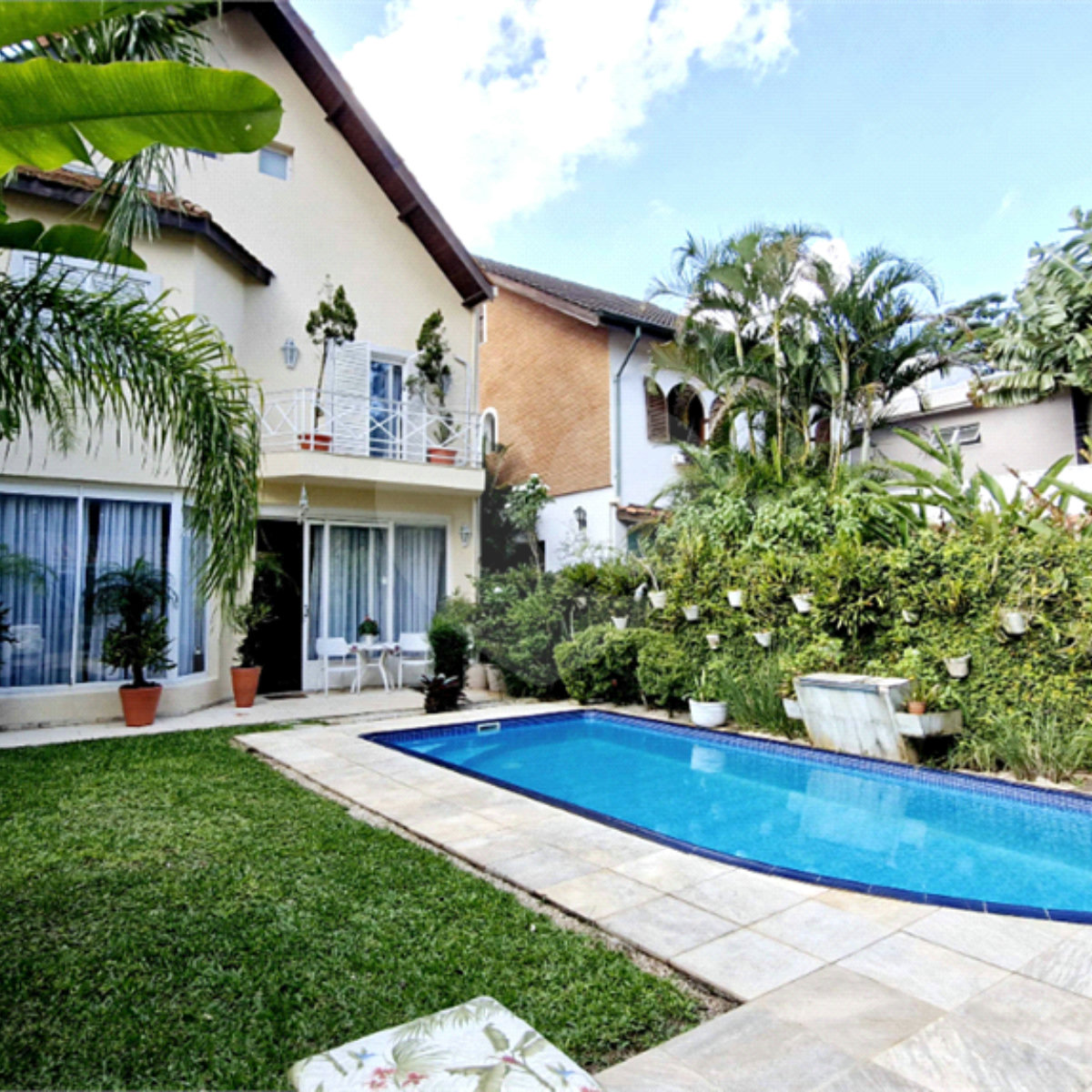 Casa à venda com 4 suítes em Alto da Boa Vista, São Paulo, SP