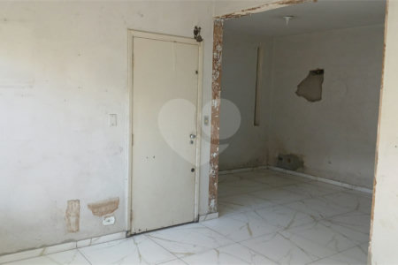 Sobrado à venda com 3 quartos em Alto da Boa Vista, São Paulo, SP