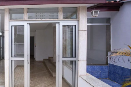 Cobertura à venda com 4 quartos, sendo 1 suíte, em Real Parque, São Paulo, SP