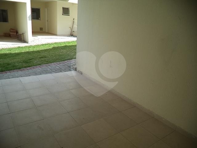 Casa à venda com 2 suítes no condomínio Villagio da Serra, São Paulo - SP