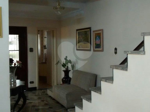 Sobrado à venda com 3 quartos, sendo 2 suítes,  em Santana, São Paulo, SP