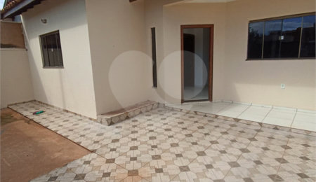 Casa à venda com 3 quartos, sendo 1 suíte,  em Residencial Ponta Porã II, Ponta Porã, MS