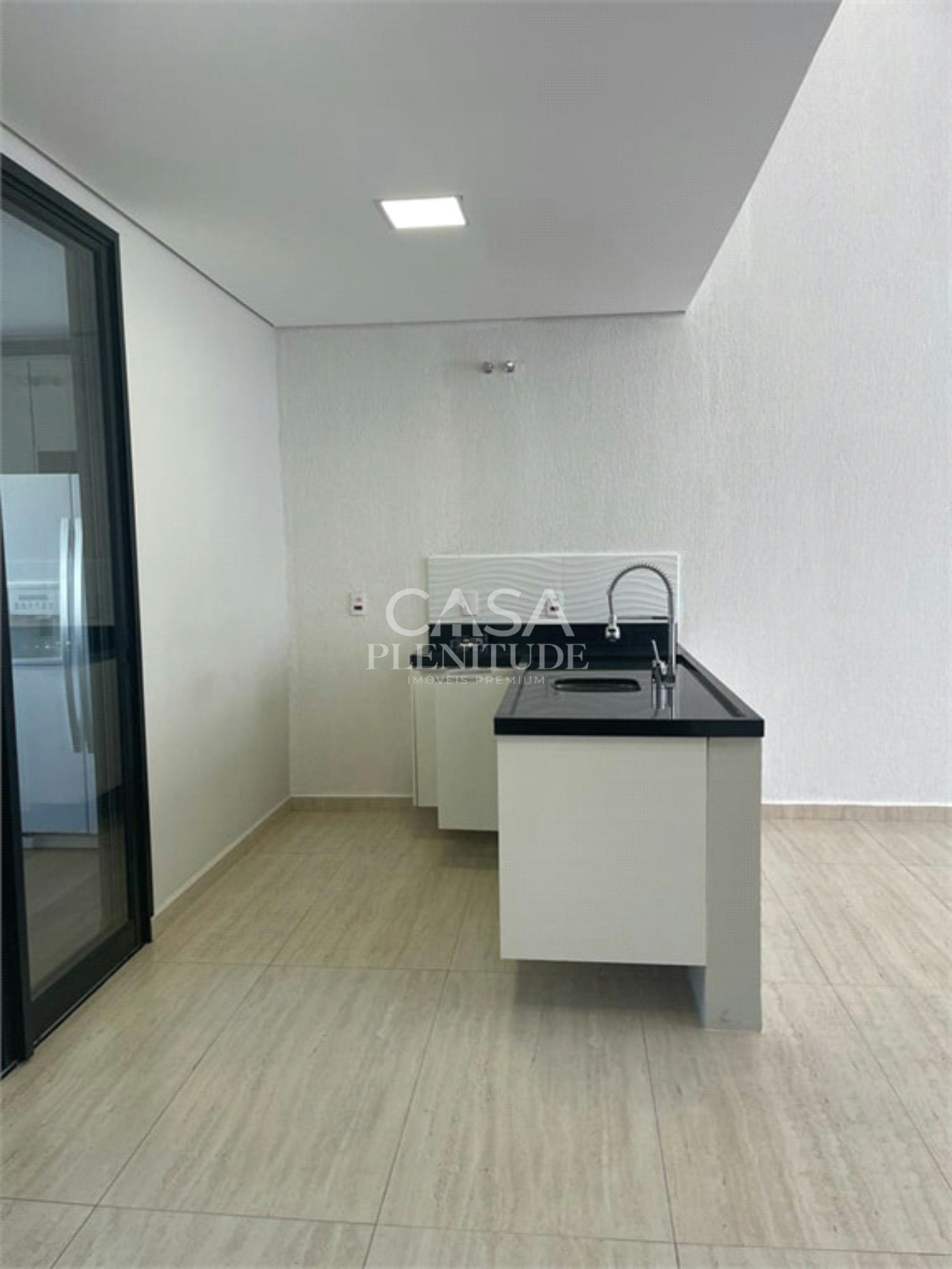 Terreno em condomínio à venda com 3 suítes em Chácaras Residenciais Santa Maria, Votorantim, SP