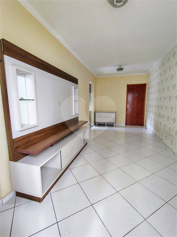 Apartamento para alugar com 3 quartos, sendo 1 suíte,  em Socorro, Mogi das Cruzes, SP