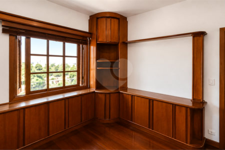 Sobrado à venda com 4 quartos, sendo 2 suítes, em Vila Pires, Santo André, SP