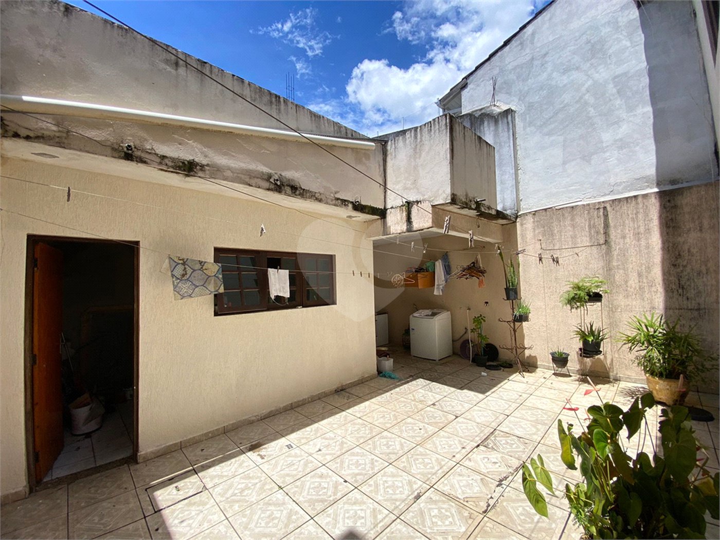 Sobrado à venda com 5 suítes em Jardim dos Ipês, Suzano, SP