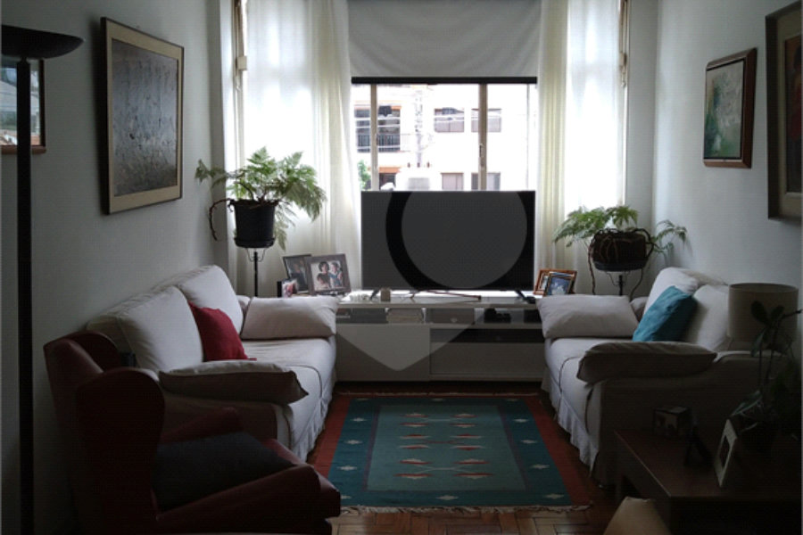 Apartamento à venda com 3 quartos, sendo 1 suíte, em Pinheiros, São Paulo, SP