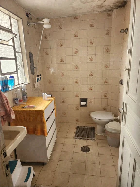 Casa à venda com 3 quartos, sendo 2 suítes, em Lapa, São Paulo, SP