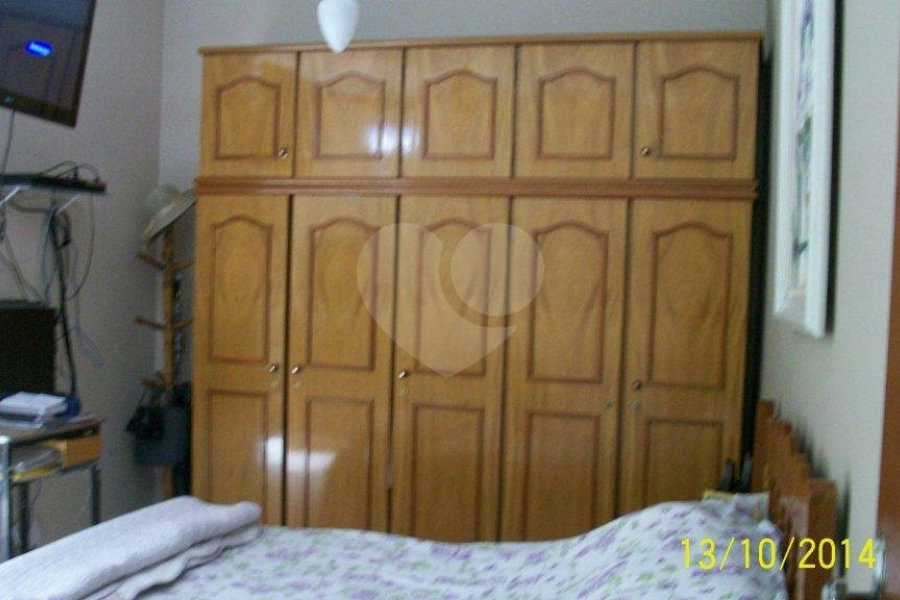 Sobrado à venda com 5 quartos, sendo 1 suíte, em Parada Inglesa, São Paulo, SP