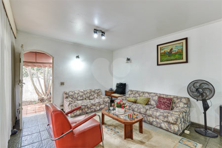 Casa Térrea à venda com 4 quartos, sendo 1 suíte,  em Jardim Prudência, São Paulo, SP