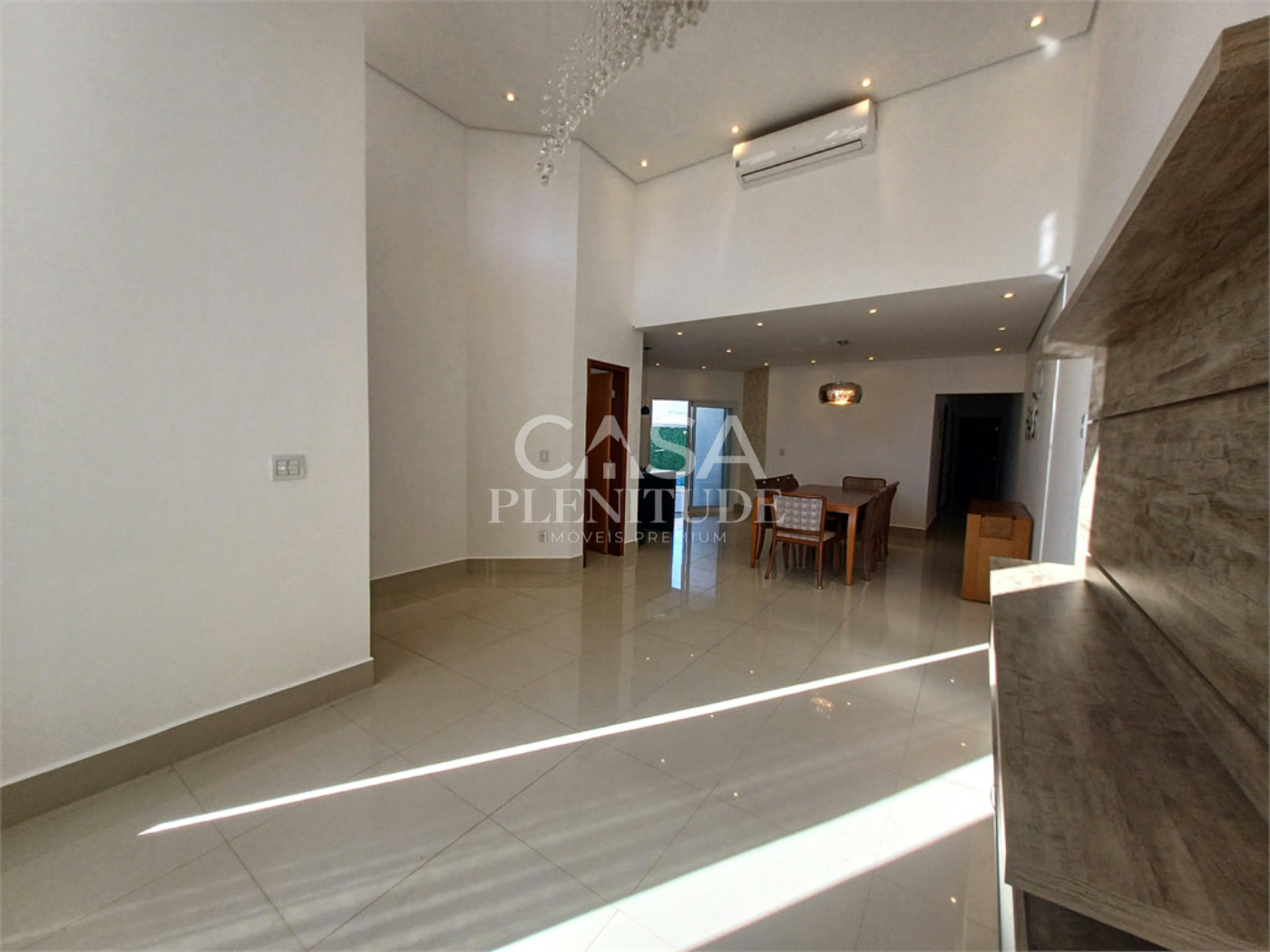 Casa em condomínio à venda com 3 suítes em Iporanga, Sorocaba, SP