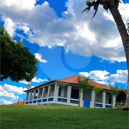 Fazenda à venda com 6 quartos, sendo 1 suíte,  no Centro, Capitão Enéas, MG