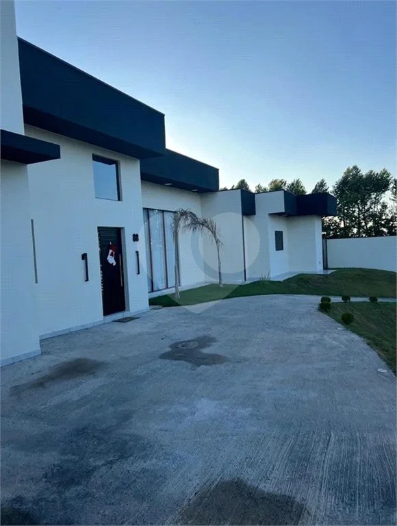 Casa à venda com 3 suítes no condomínio Terra Caxambu, Jundiaí - SP
