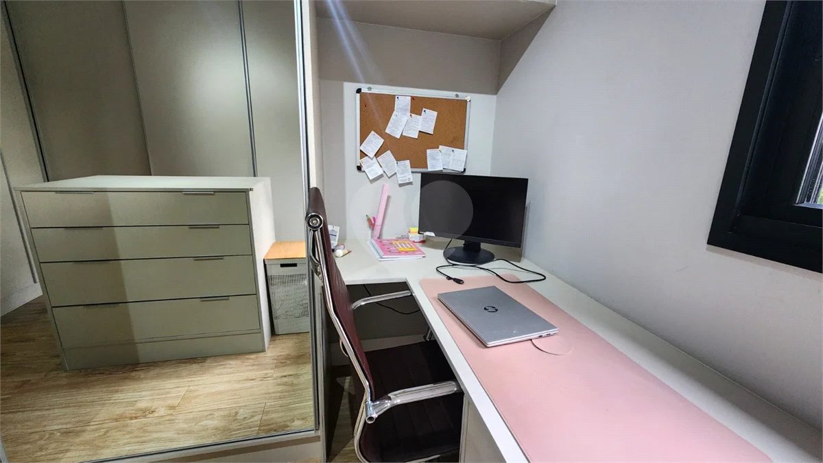 Casa à venda com 3 suítes no condomínio Via Castelli, Louveira - SP