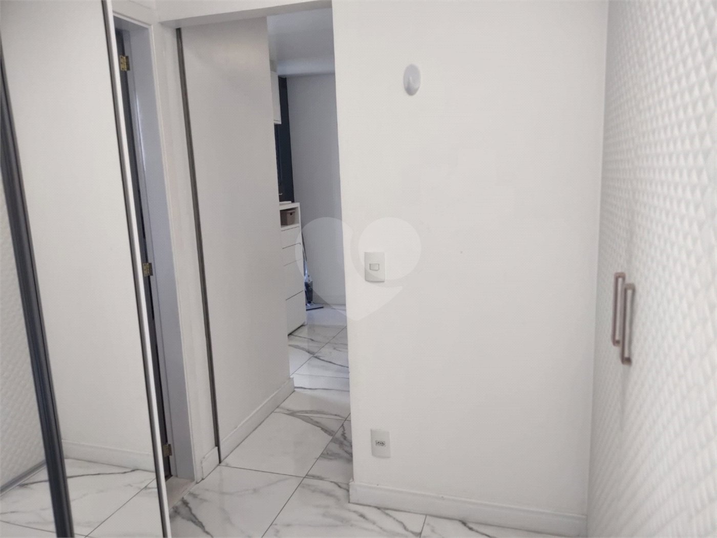 Apartamento à venda com 4 quartos, sendo 2 suítes, em Pinheiros, São Paulo, SP