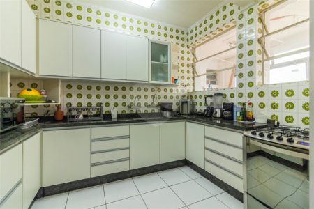 Apartamento à venda com 3 quartos, sendo 1 suíte,  em Santa Cecília, São Paulo, SP