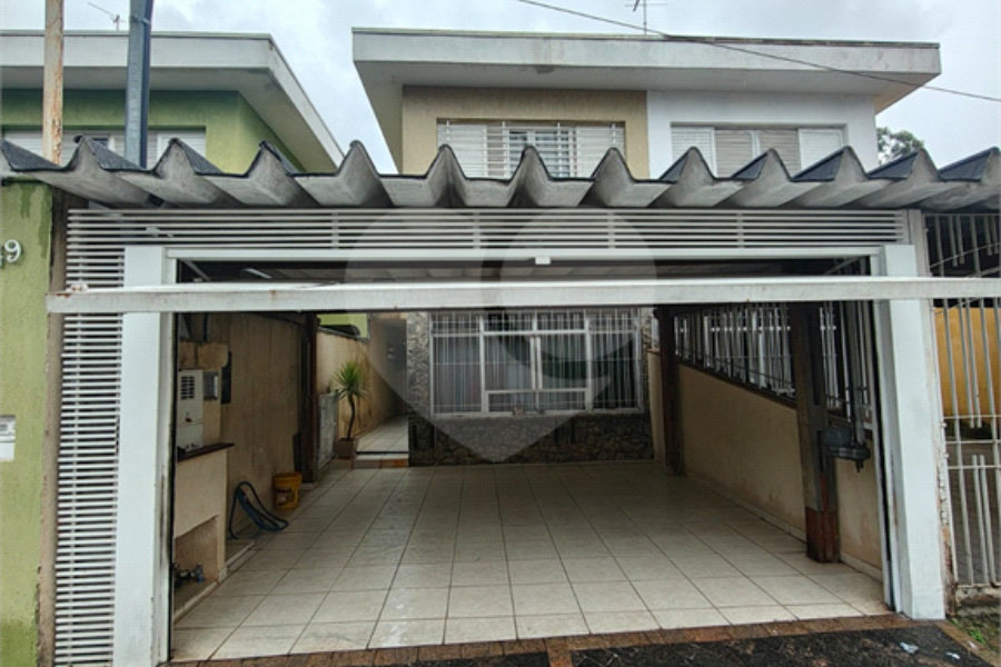 Sobrado à venda com 3 quartos, sendo 1 suíte,  em Tremembé, São Paulo, SP
