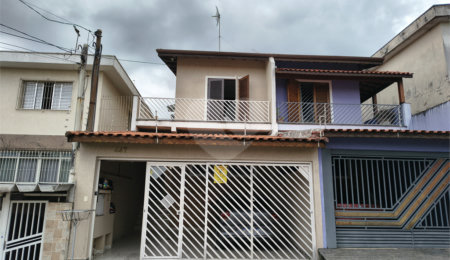 Sobrado à venda com 3 quartos, sendo 1 suíte, em Tremembé, São Paulo, SP