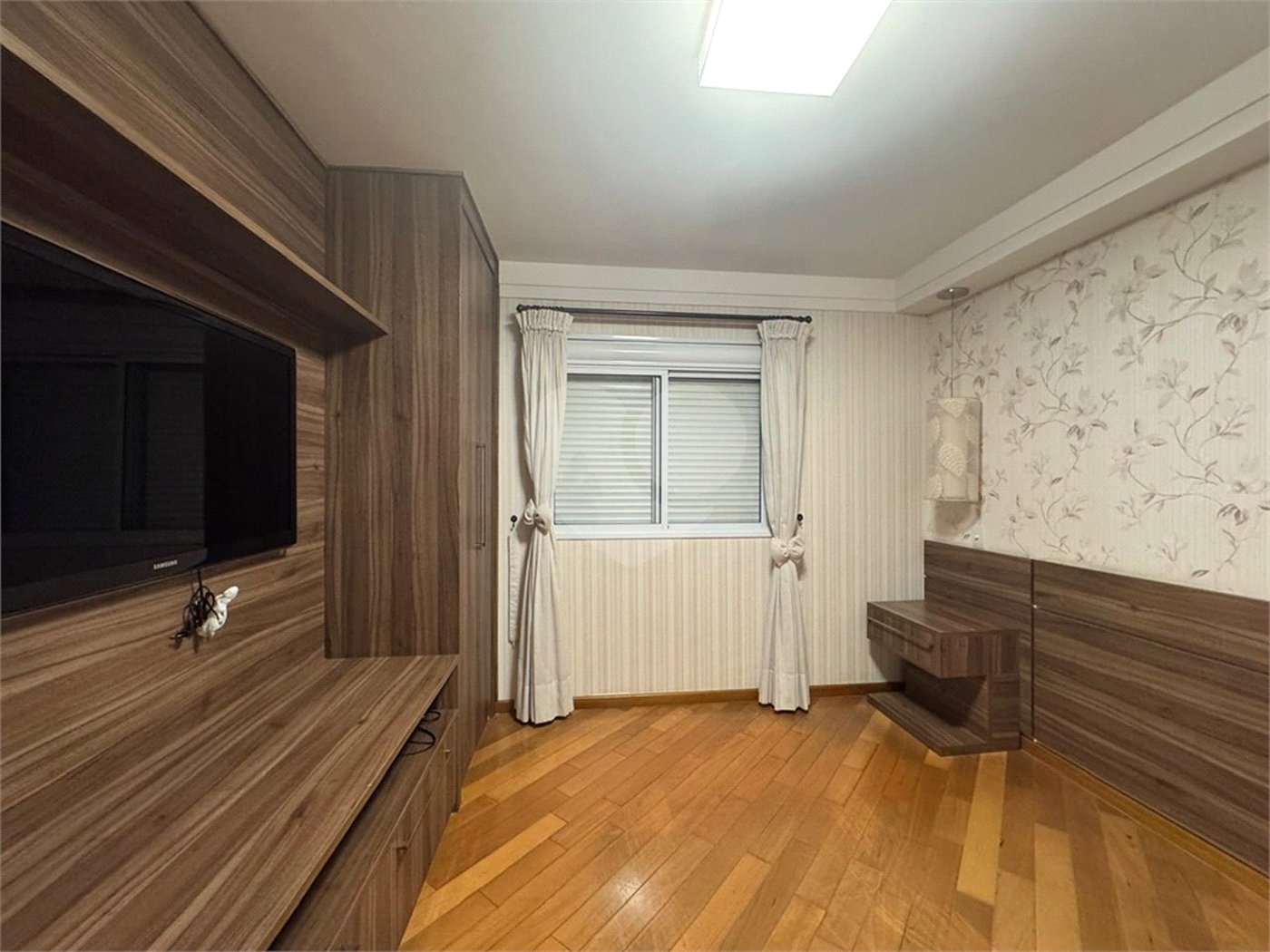Apartamento à venda com 3 suítes em Santa Teresinha, São Paulo, SP