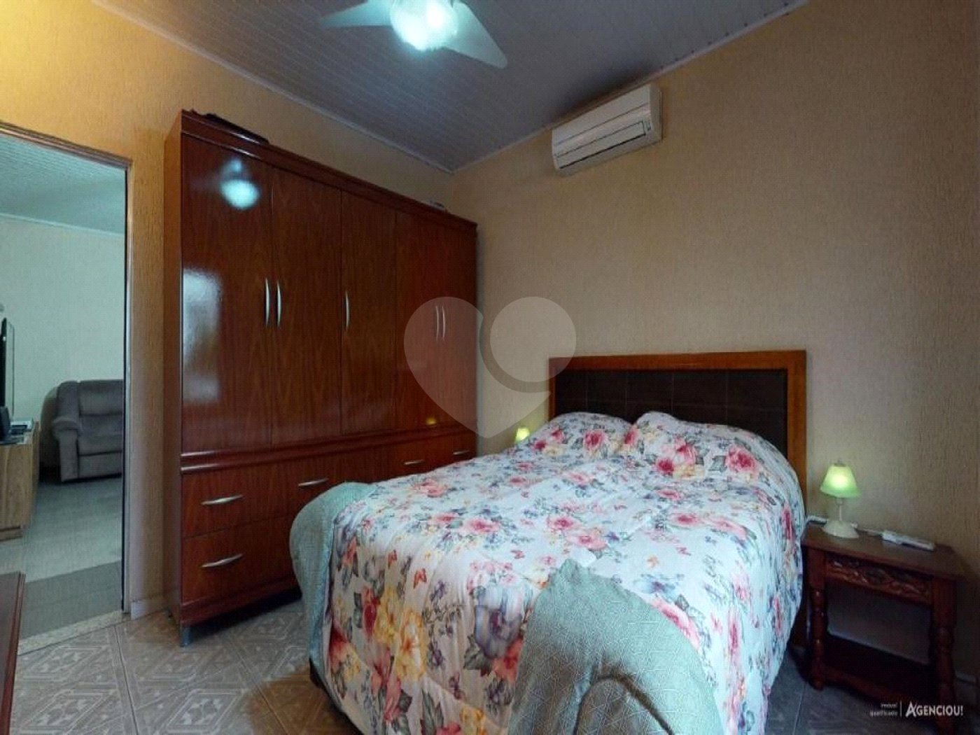 Casa à venda com 3 quartos, sendo 1 suíte, em Ipiranga, São Paulo, SP