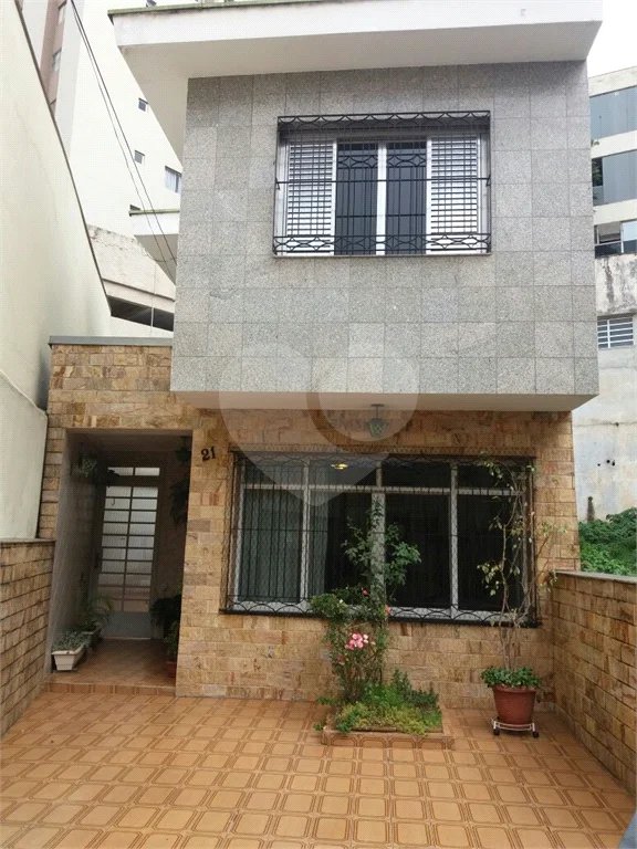 Casa à venda com 3 quartos no condomínio Travessa Quefren,21, São Paulo - SP
